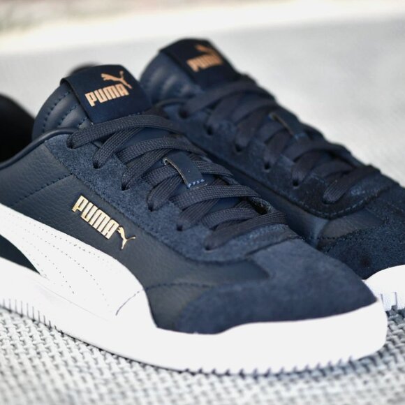 PRE-0WNED Size: 5 Big Kid/6.5 Women | Puma Club 5v5 Sneaker | Club Navy/White - Picture 4 of 12